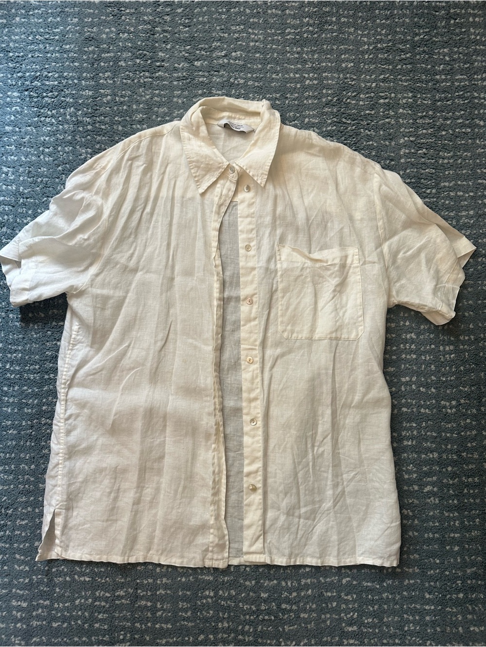 & Other Stories Short-Sleeve Cream Linen Button-Up Shirt